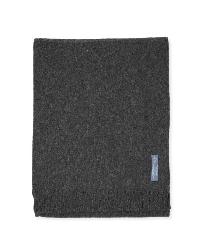 So Cosy- Pisco Recycled Fibre Blanket/ Charcoal Grey
