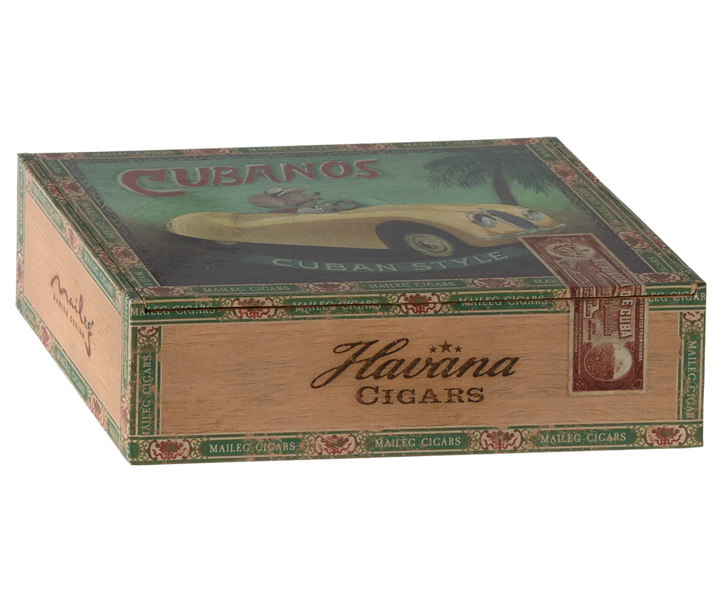 Maileg - Grandma & Grandpa Mice in Cigarbox