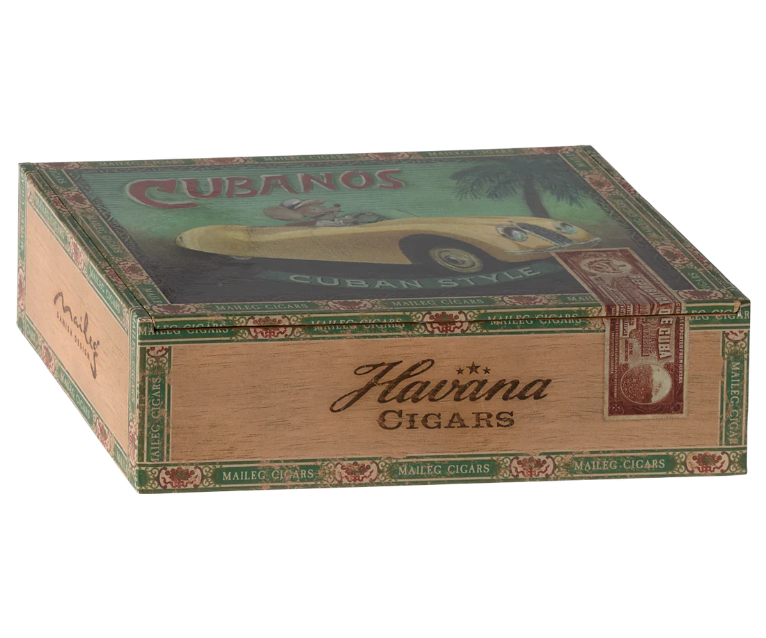 Maileg - Grandma & Grandpa Mice in Cigarbox