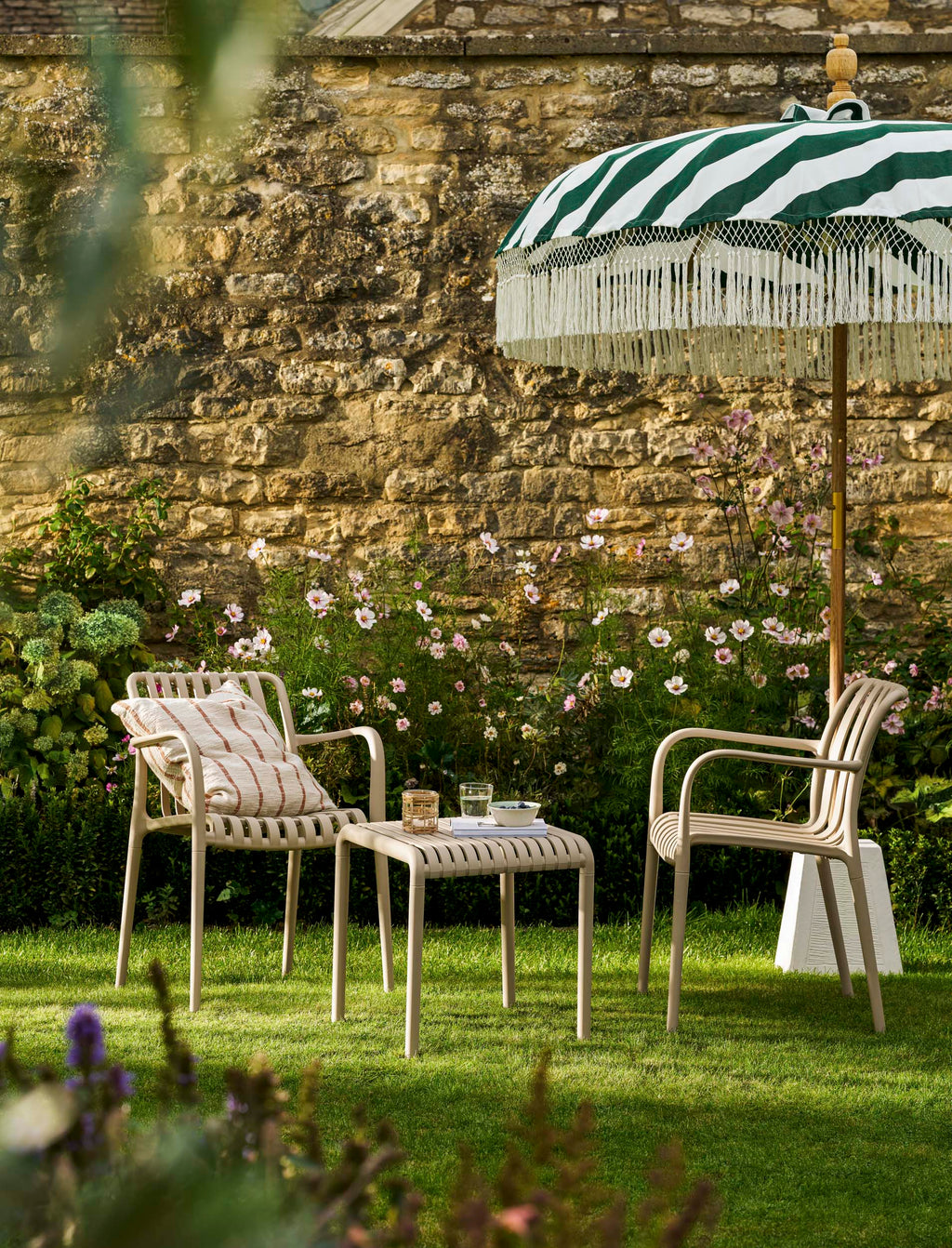 Garden Trading - Edgeworth Armchairs & Side Table Set / Clay
