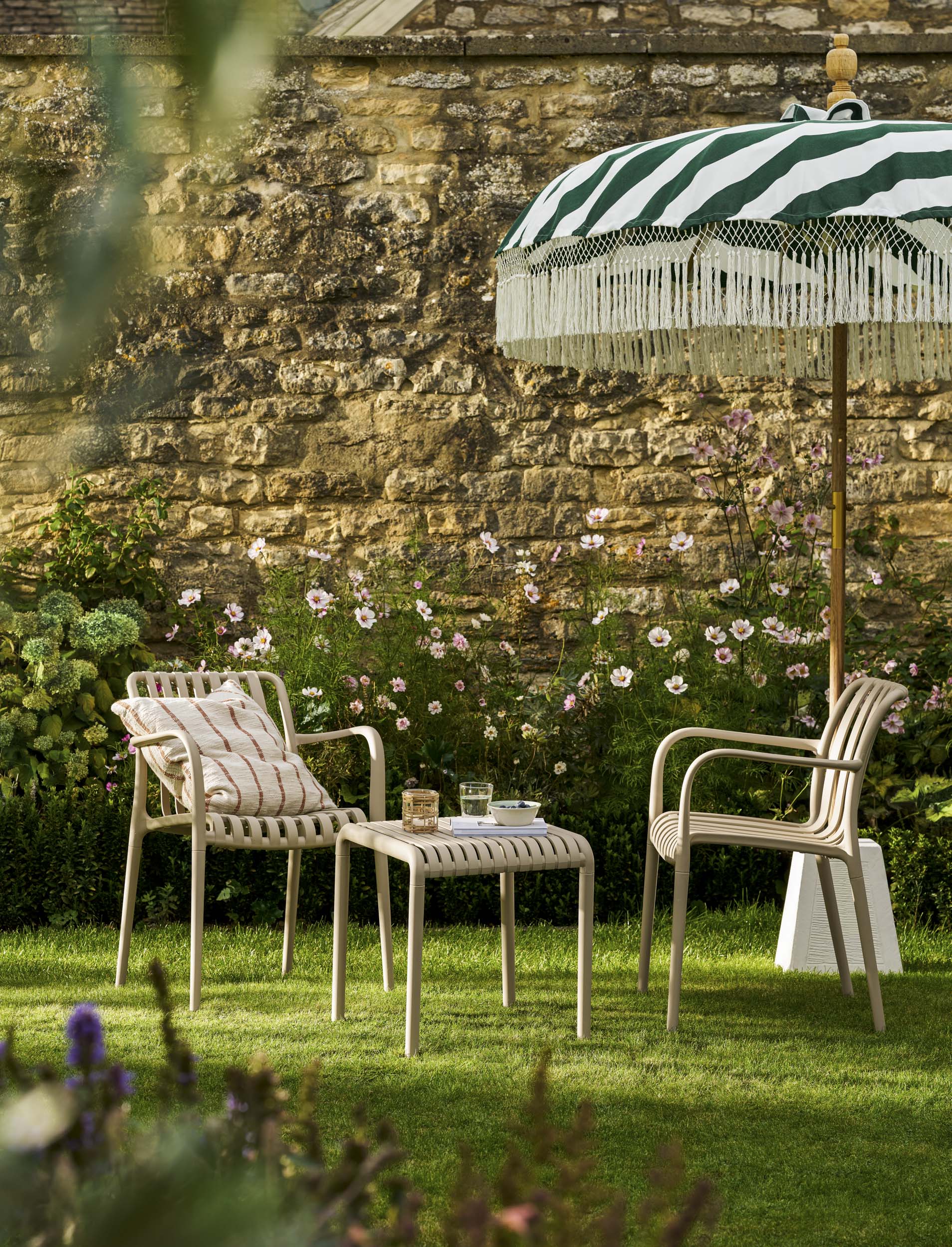 Garden Trading - Edgeworth Armchairs & Side Table Set / Clay