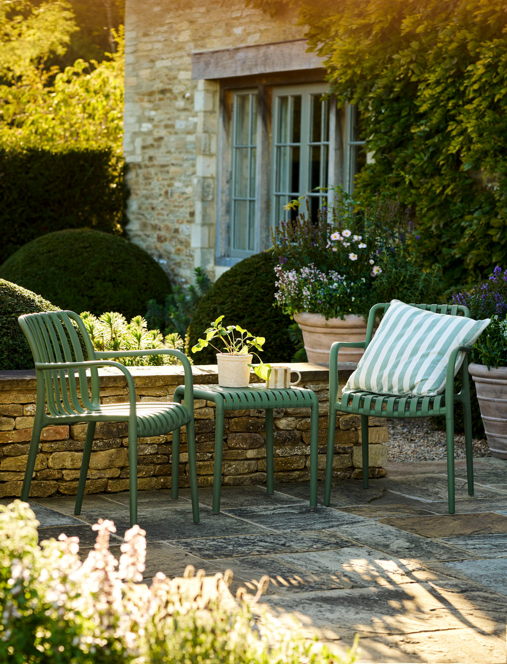 Garden Trading - Edgeworth Armchairs & Side Table Set / Forest Green