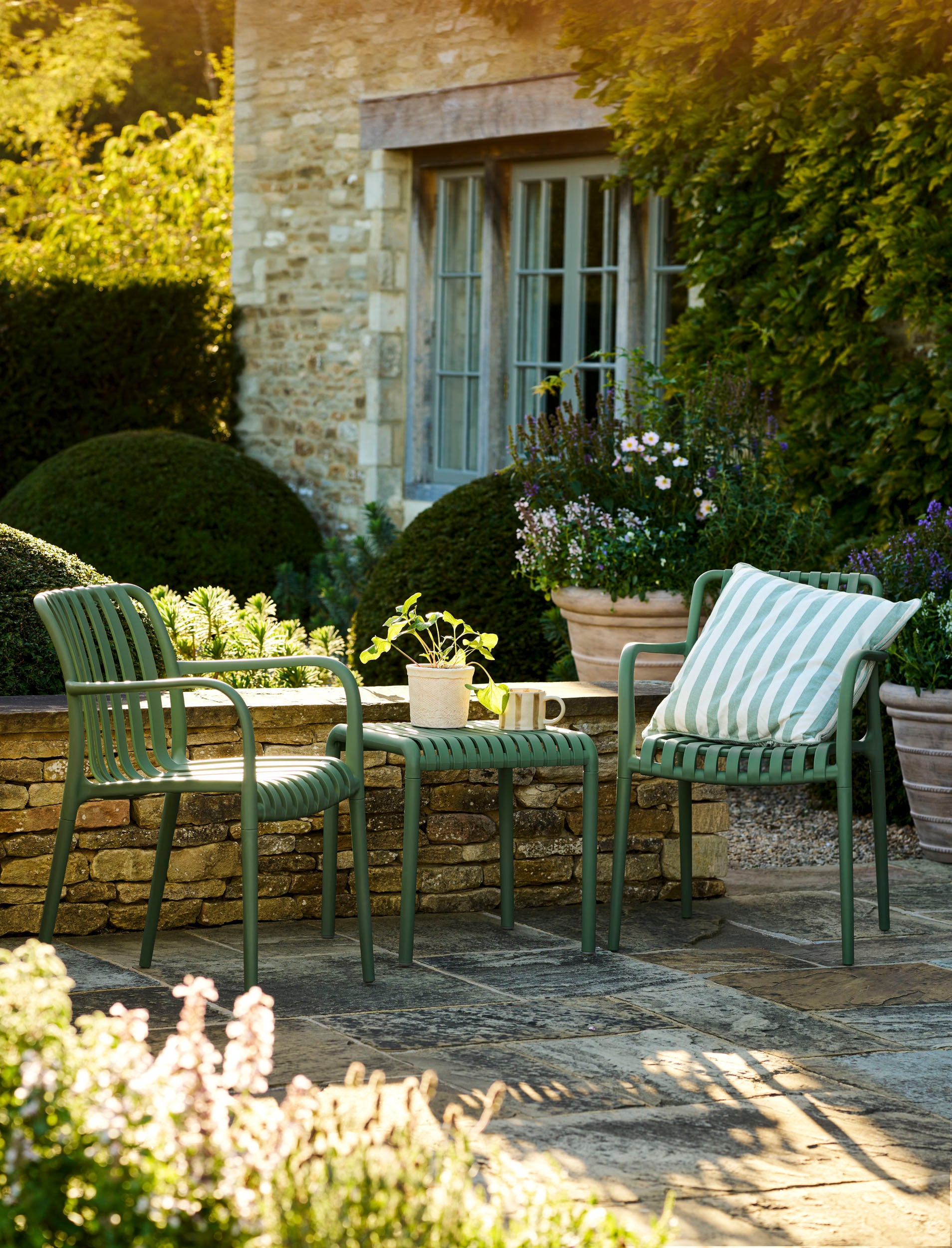 Garden Trading - Edgeworth Armchairs & Side Table Set / Forest Green