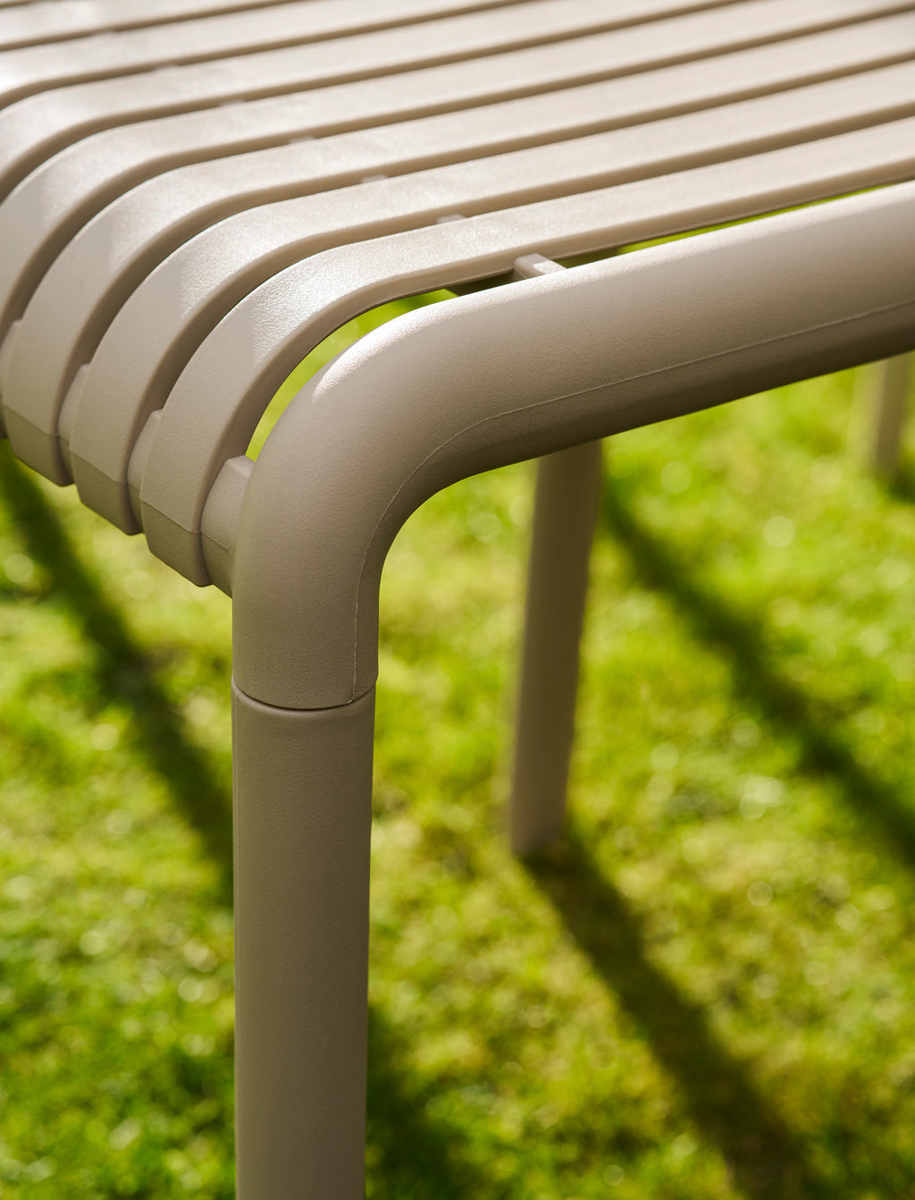 Garden Trading - Edgeworth Armchairs & Side Table Set / Clay