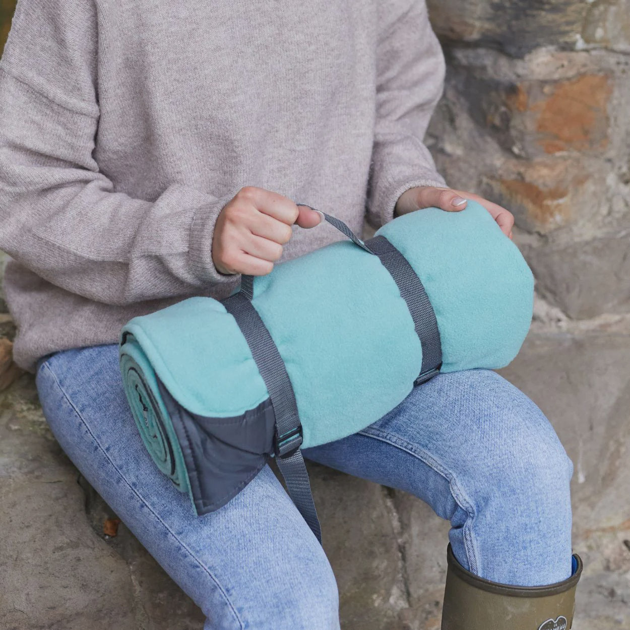 Tweedmill Textiles - Fleece Picnic Rug Roll / Turtle Green