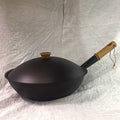 Netherton Foundry - 13 1/2 " (34.5cm) Spun Iron Deep Wok with lid ( Oak Knob)