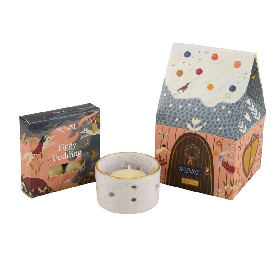 St. Eval - Christmas Cottage / Figgy Pudding