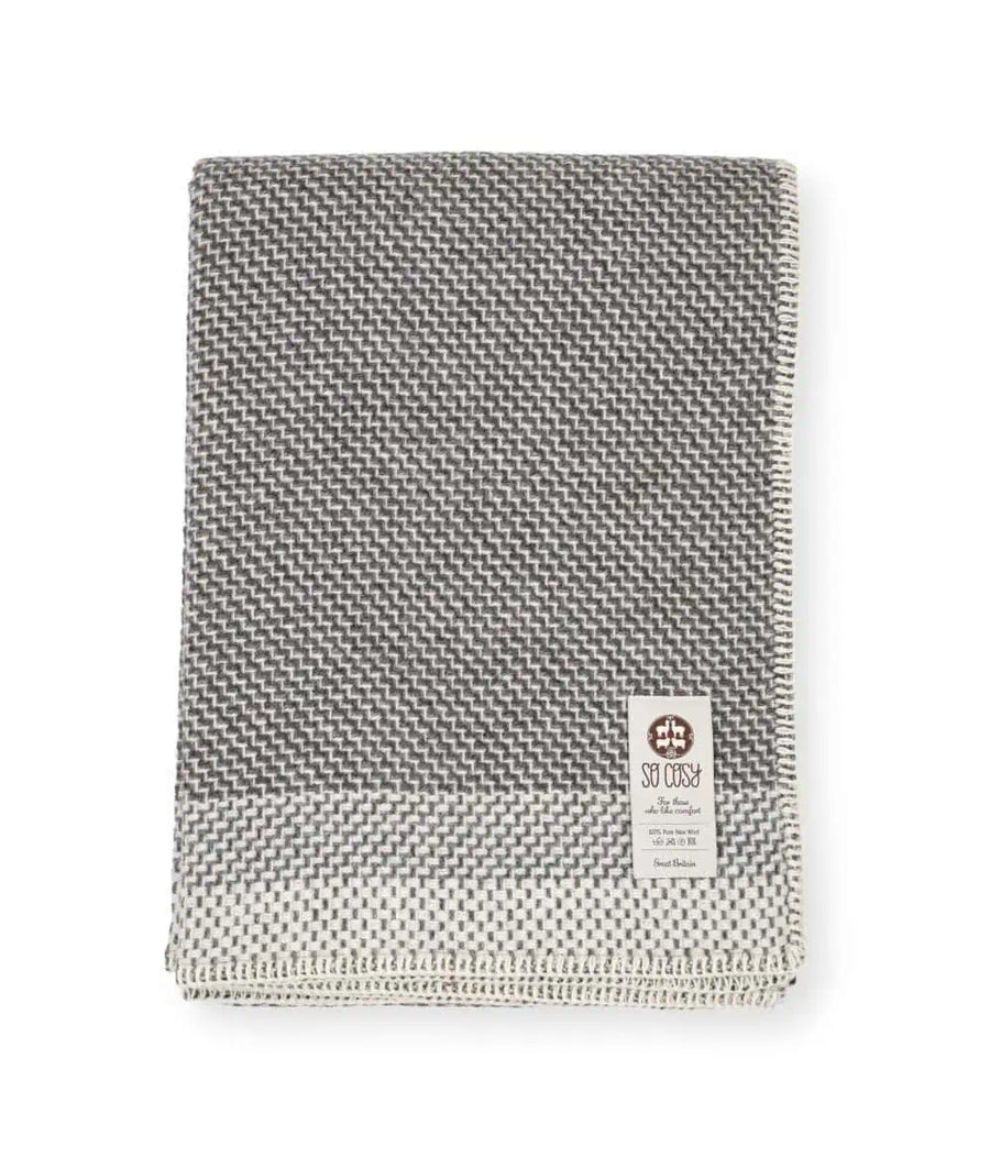 So Cosy- Derby Throw Blanket/ Brown