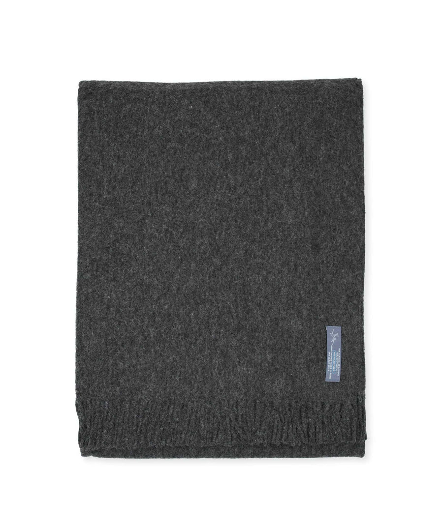 So Cosy- Pisco Recycled Fibre Blanket/ Charcoal Grey